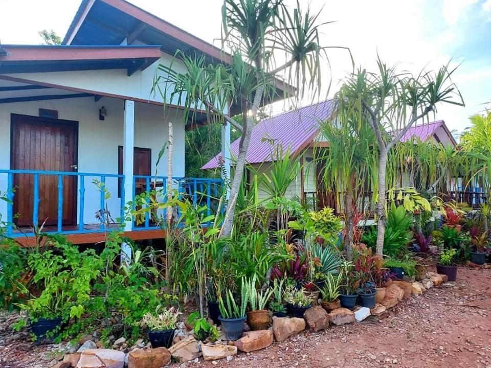 Blue Sky Bungalow ジュム島 エクステリア 写真