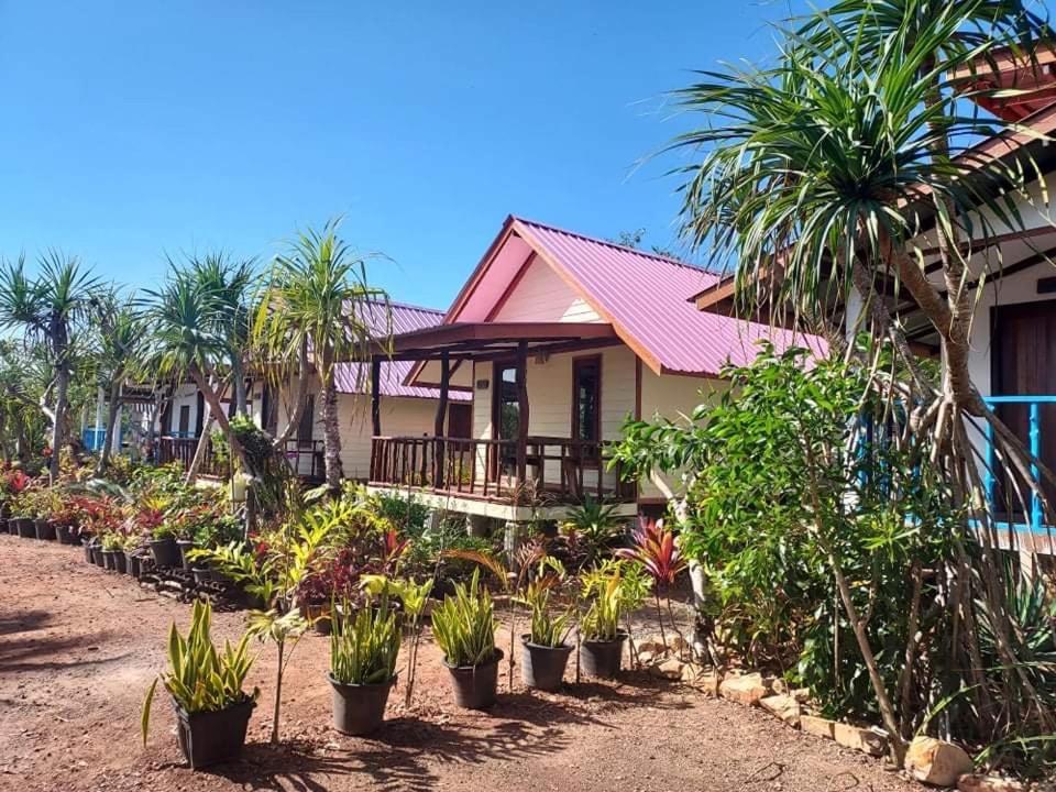 Blue Sky Bungalow ジュム島 エクステリア 写真