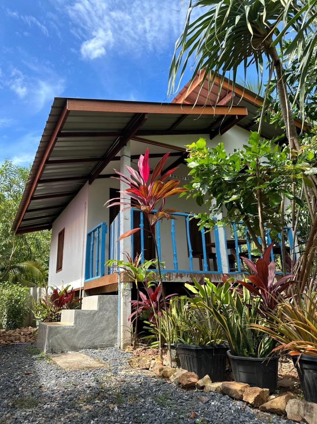 Blue Sky Bungalow ジュム島 エクステリア 写真
