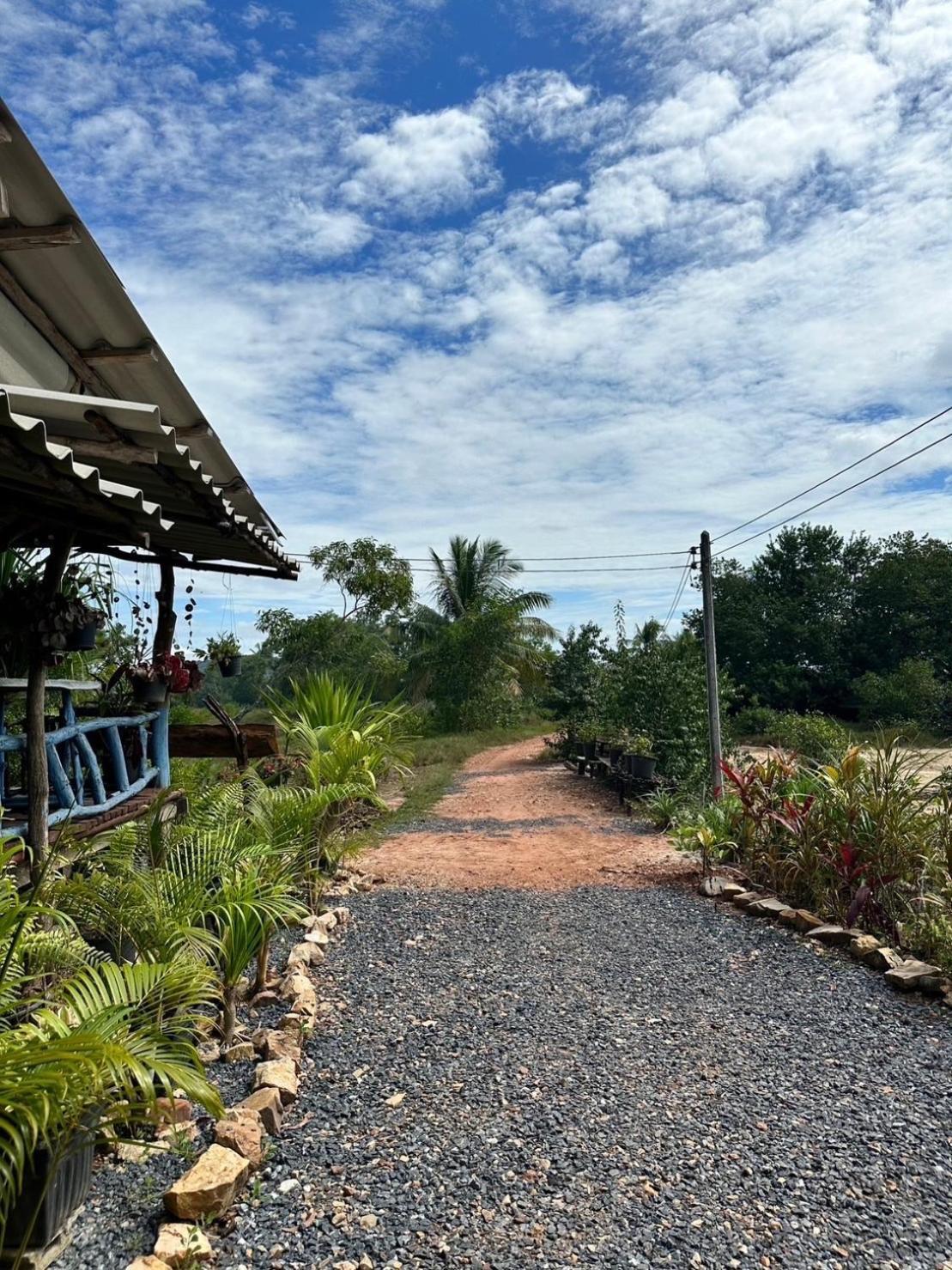 Blue Sky Bungalow ジュム島 エクステリア 写真