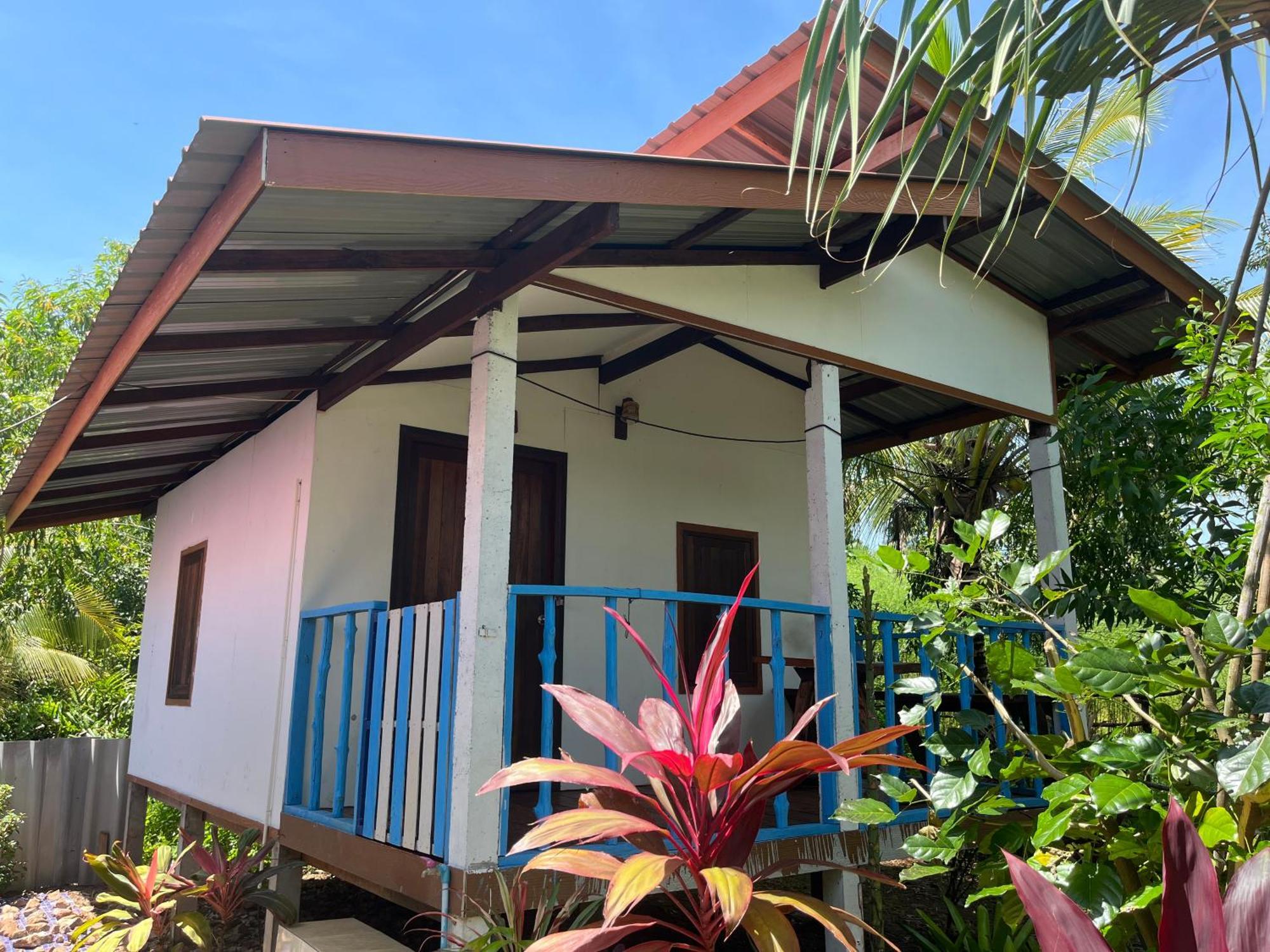 Blue Sky Bungalow ジュム島 エクステリア 写真